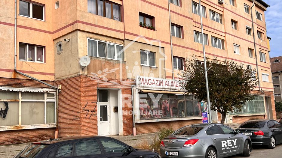 Spațiu comercial cu vitrina la strada aprox. 3ml zona Henri Coandă - Poză 4