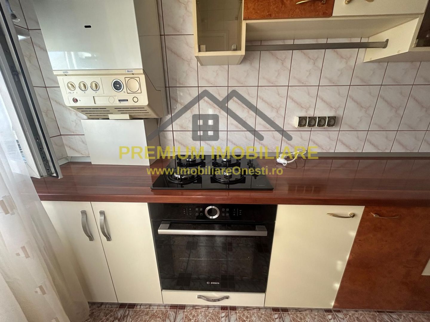 Apartament 2 camere de vânzare zona de jos, Onesti - Poză 6