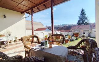 Casa cu 4 camere de vanzare in zona centrala – Louis Pasteur, Oradea - Poză 17
