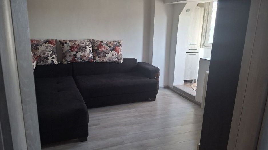 Închiriez apartament 2camere, Mall Vitan, mobilat, parcare, petfriend - Poză 2