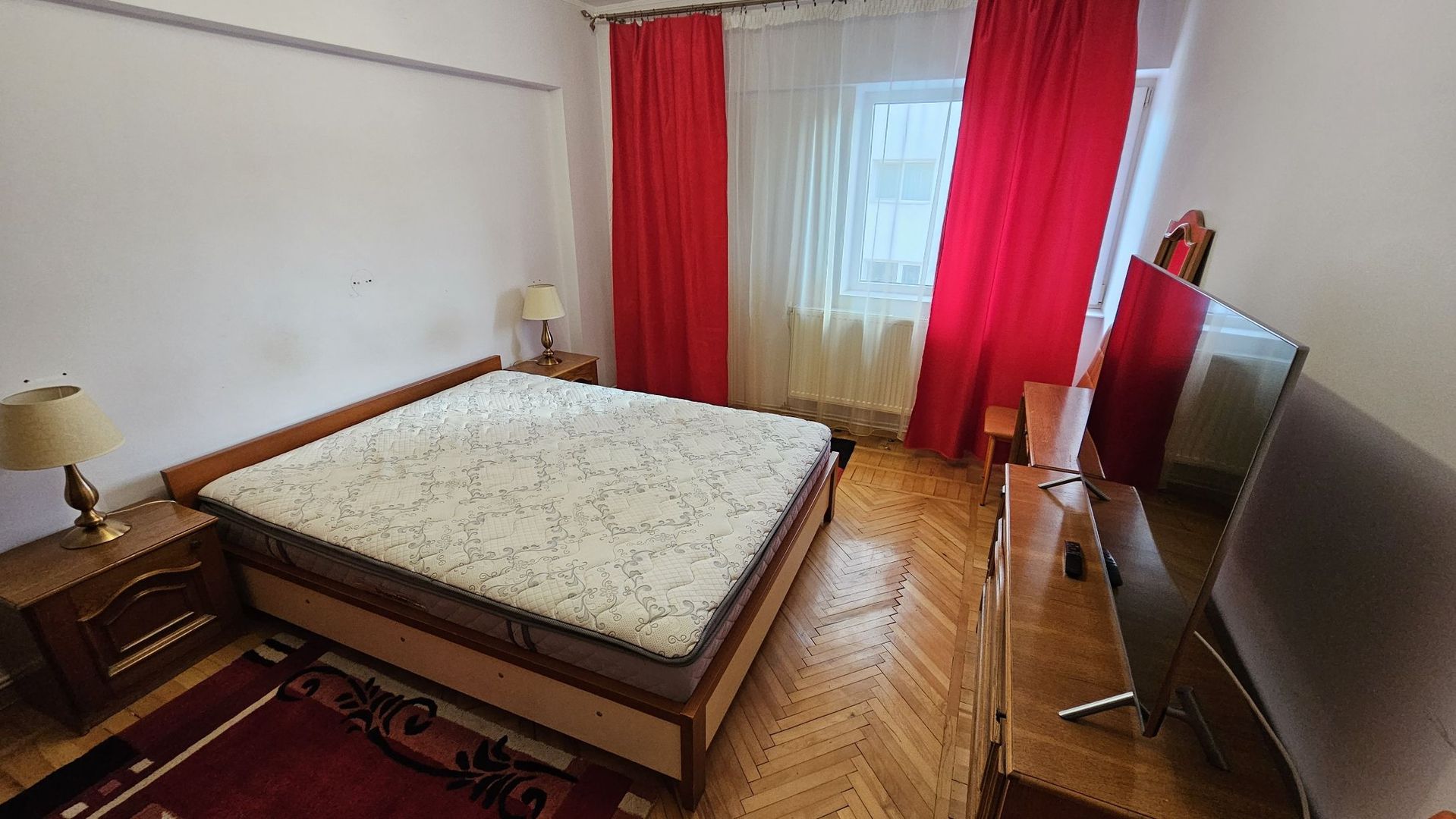 DE ÎNCHIRIAT - Apartament cu 3 camere, mobilat și utilat, zona TRAIAN; - Poză 8