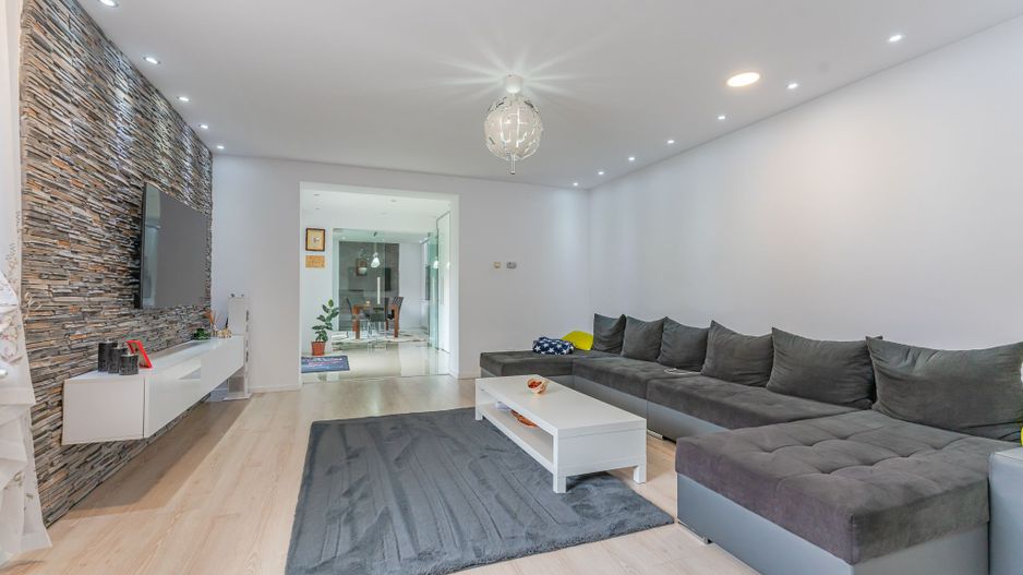 Casa renovata 2016 in Ghimbav - Poză 6