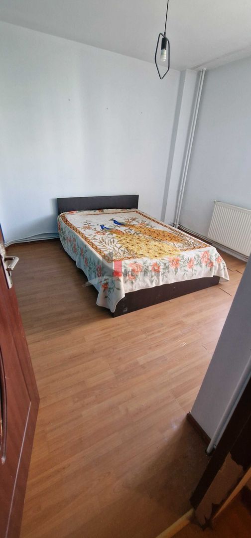 APARTAMENT DE 2 CAMERE BARCA - Poză 1