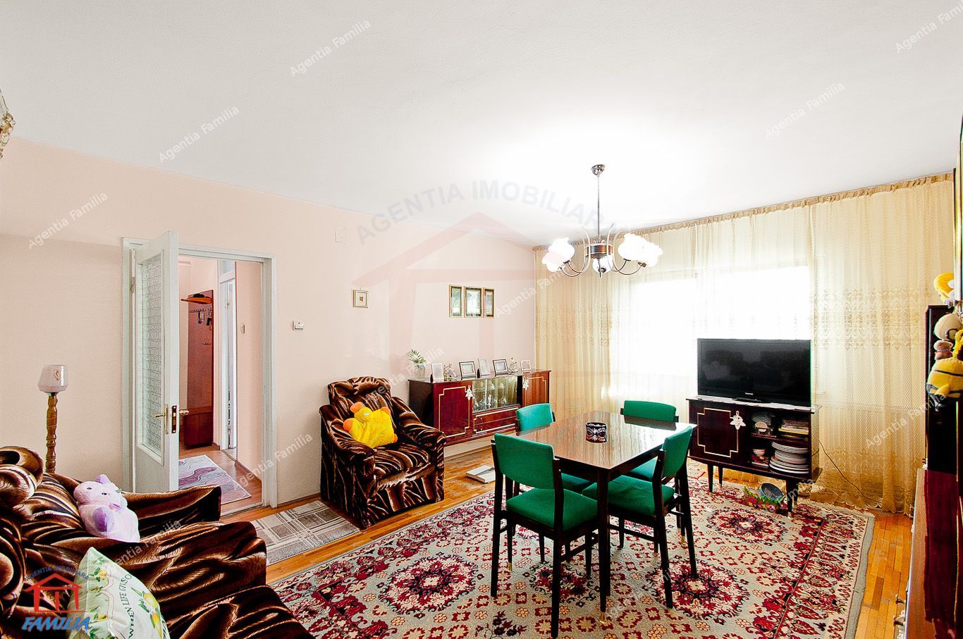 Vand/schimb apartament 4 camere, Micro 17, 98 mp, 120.000 EURO - Poză 6