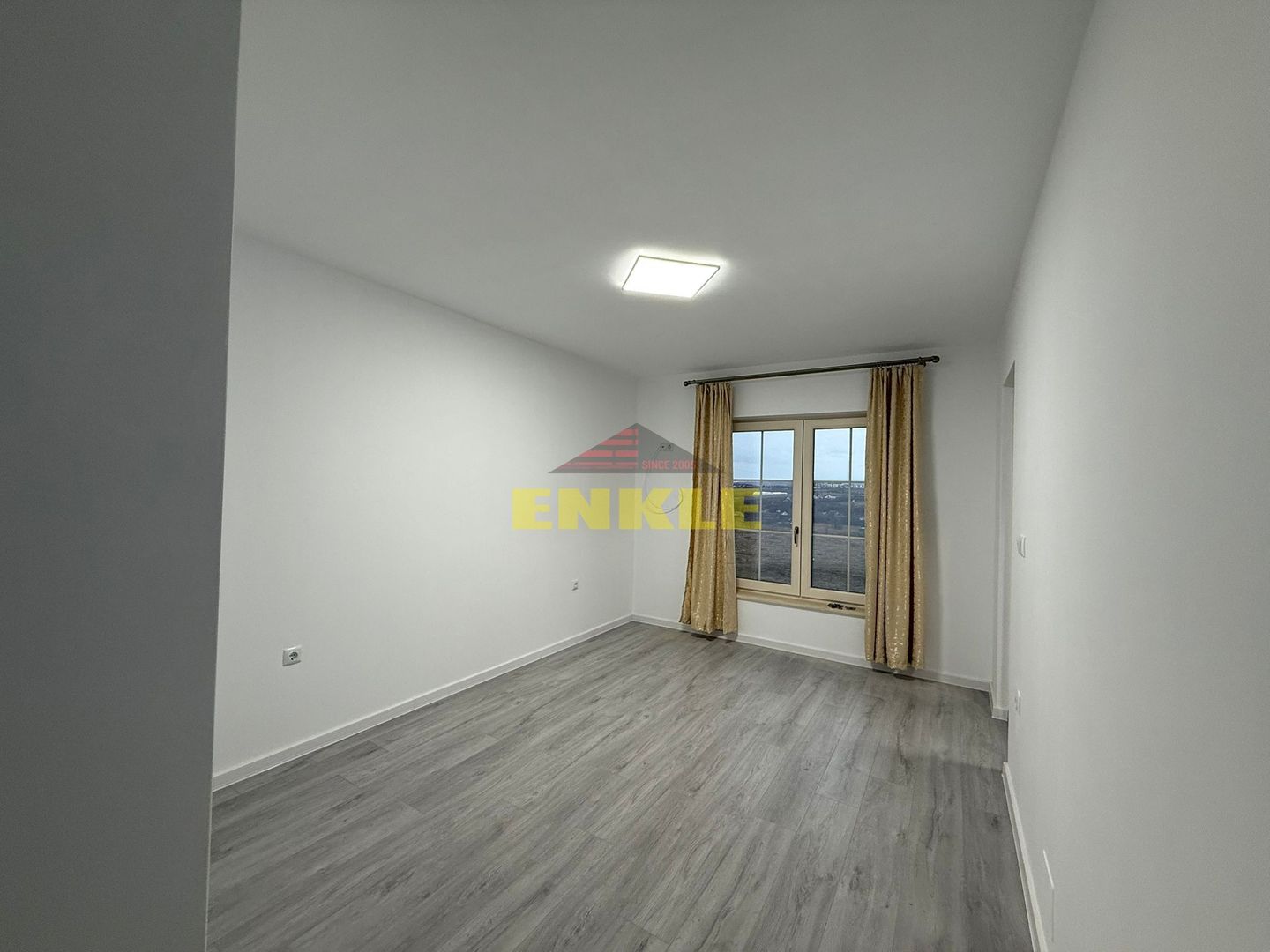 Casă / Vilă cu 4 camere de vânzare în Ultracentral, Botosani - Poză 5