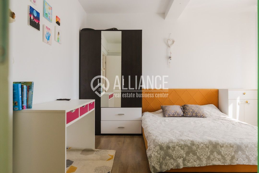 PALAZU MARE -  Vila Duplex cu 4 Camere, Panorama Superba si Curte Amenajata - Poză 9