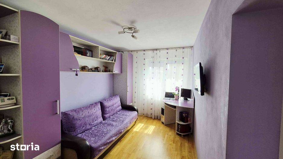 Apartament 2 camere Cetate – Complet Renovat Izolat Loc Parcare Privat - Poză 1