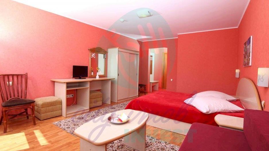 Vila cu 24 de camere cu priveliste superba ideal investitie in PREDEAL - Poză 3