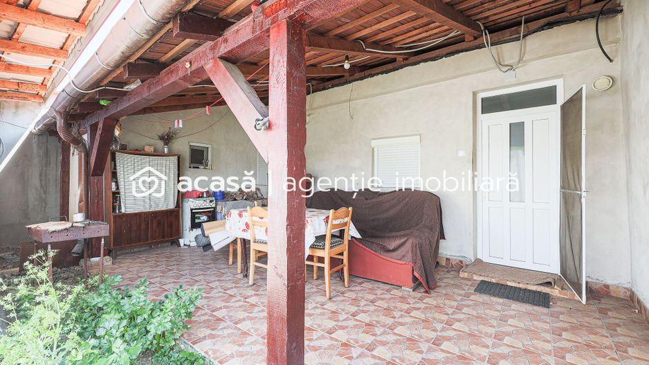 Rezervat Casă renovată cu 3 camere din cărămidă în Gradiste - Poză 10