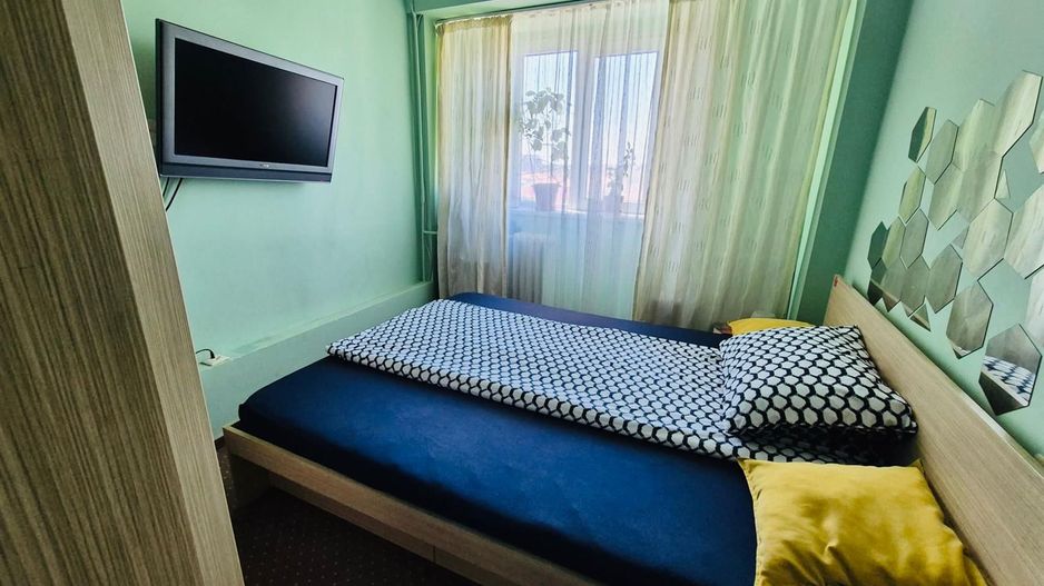 Apartament cu 3 camere decomandat Dacia - Poză 5