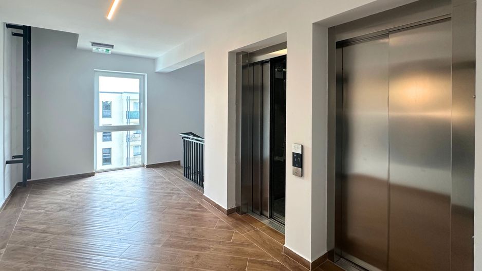 Apartament tip studio cu bucătăria mobilată zona Coresi Brasov - Poză 3