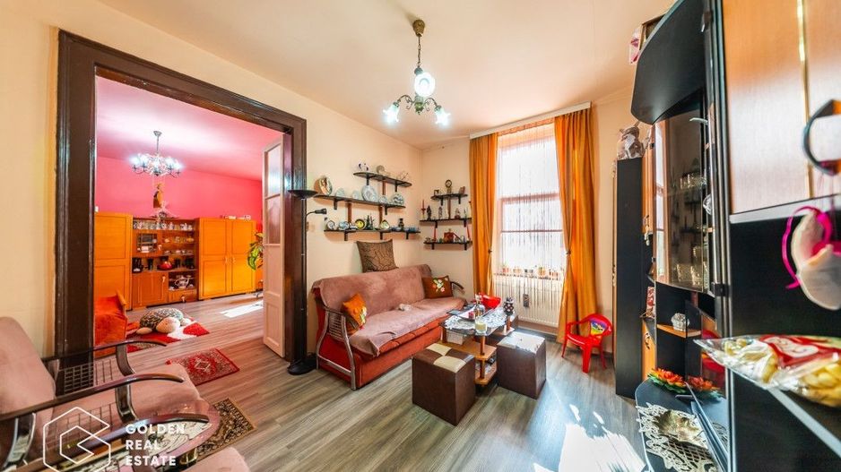 Rar pe piata! 2 apartamente singure in curte, fatada renovata, zona Teatru - Poză 8