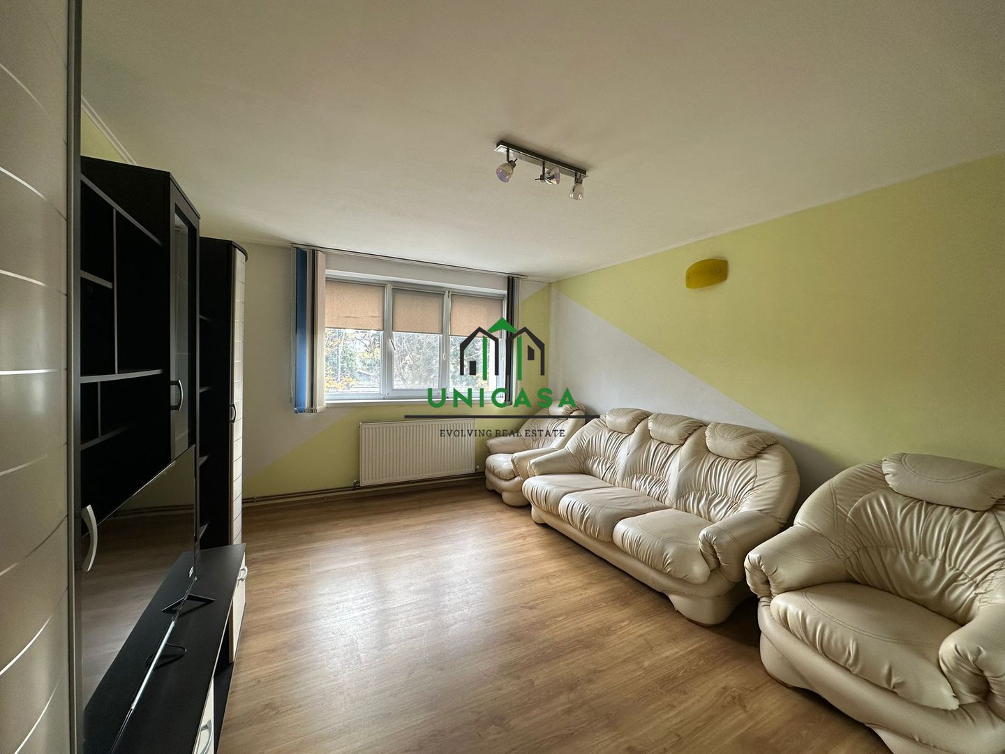 Apartament 3 camere - Zona Centrala - Poză 3
