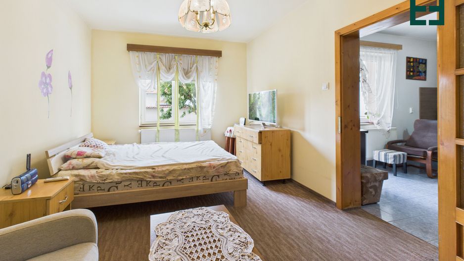 Casă tip Duplex cu 8 camere  - Zona Bujac - Arad - Poză 18