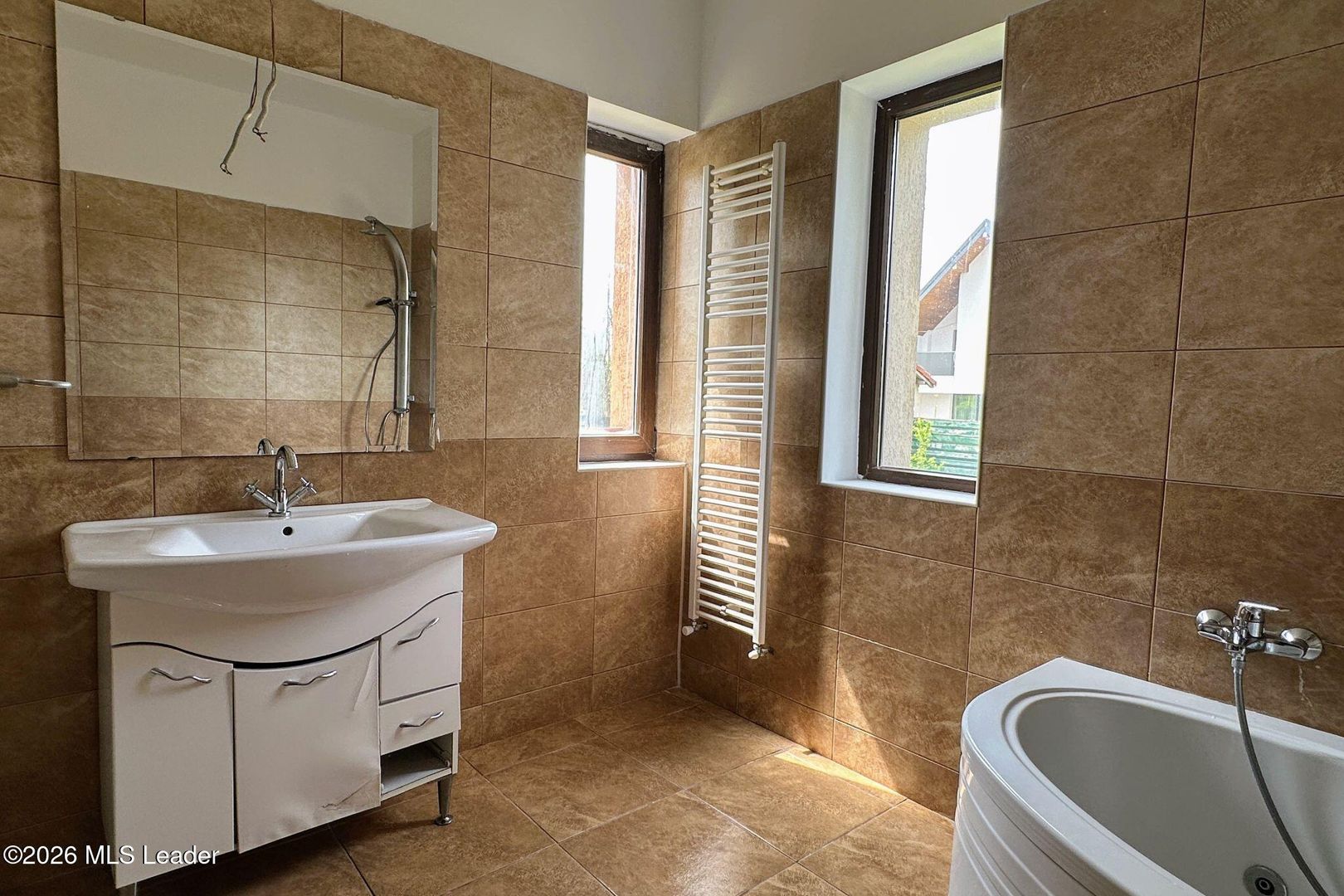 Tamasi - langa padure, casa 300 mp teren 711 mp, personalizabila - Poză 11