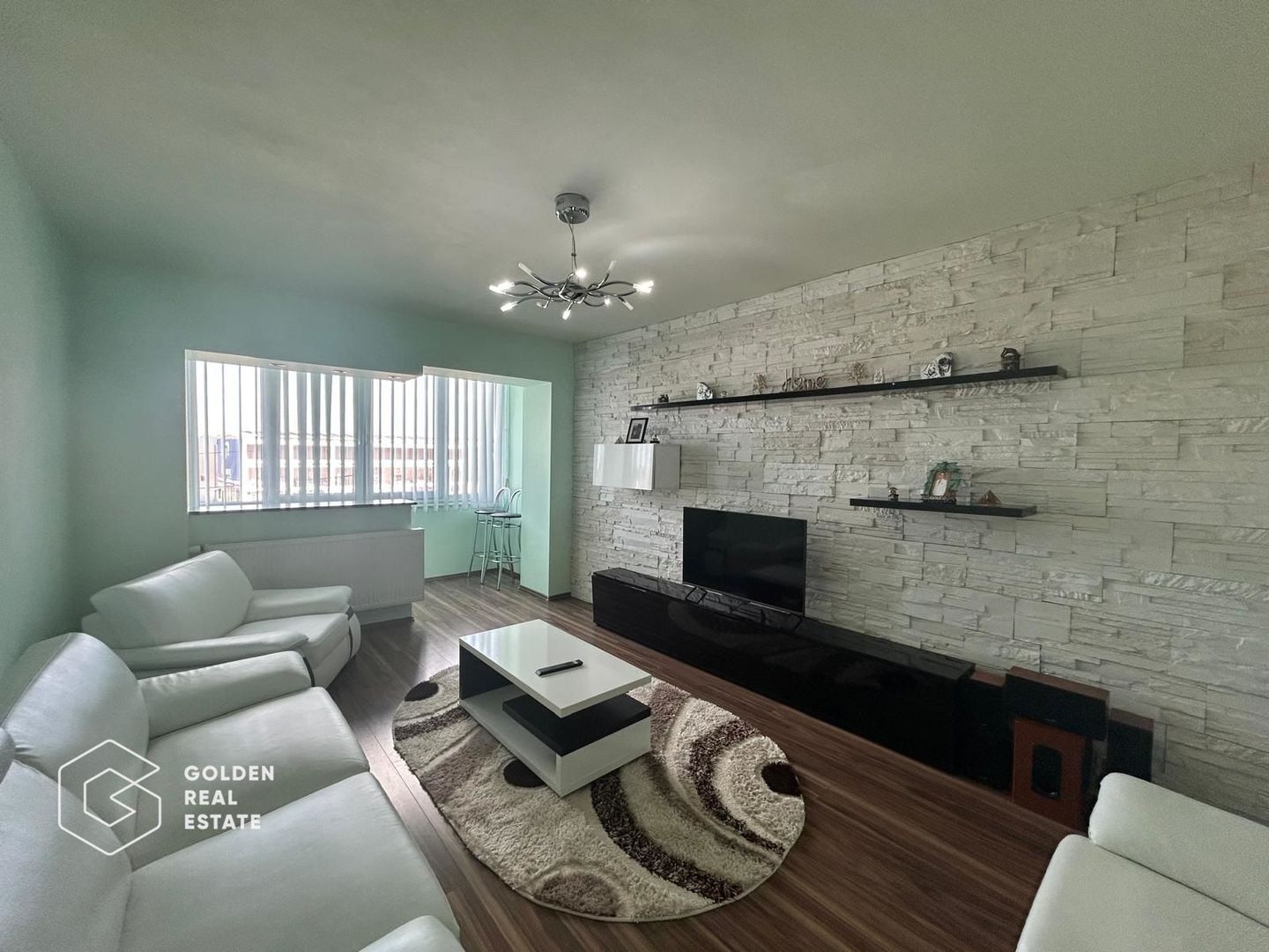 Apartament 3 camere, 92 mp utili, zona Aradul Nou - Poză 1