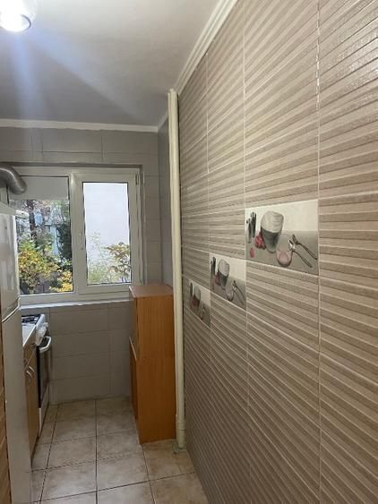 Vand apartament 2 camere - Poză 13