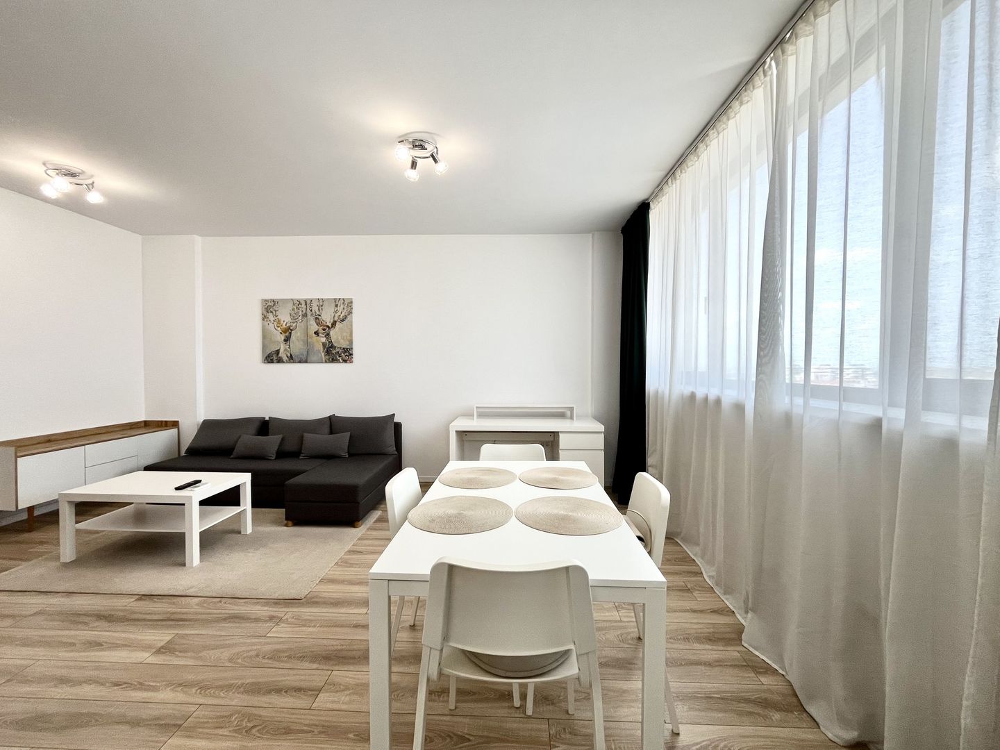 2 camere | vibrant si primitor| XCITY TOWER| zona Iulius Town - Poză 2