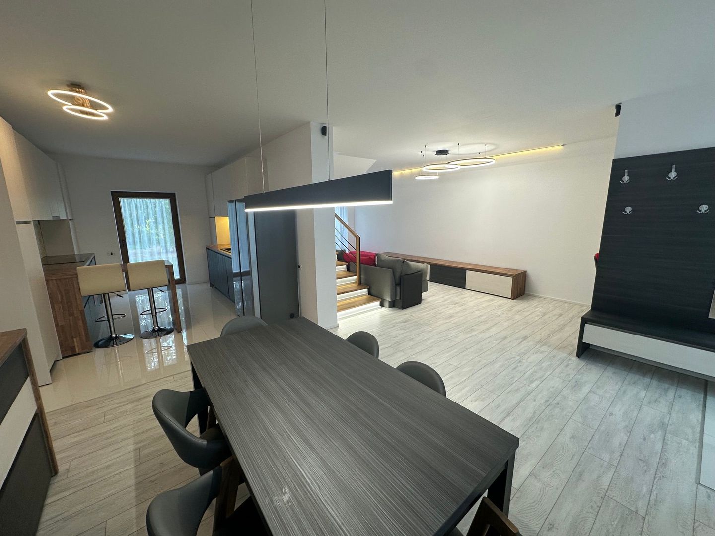 Duplex in Dumbravita se va mobila complet - Poză 1