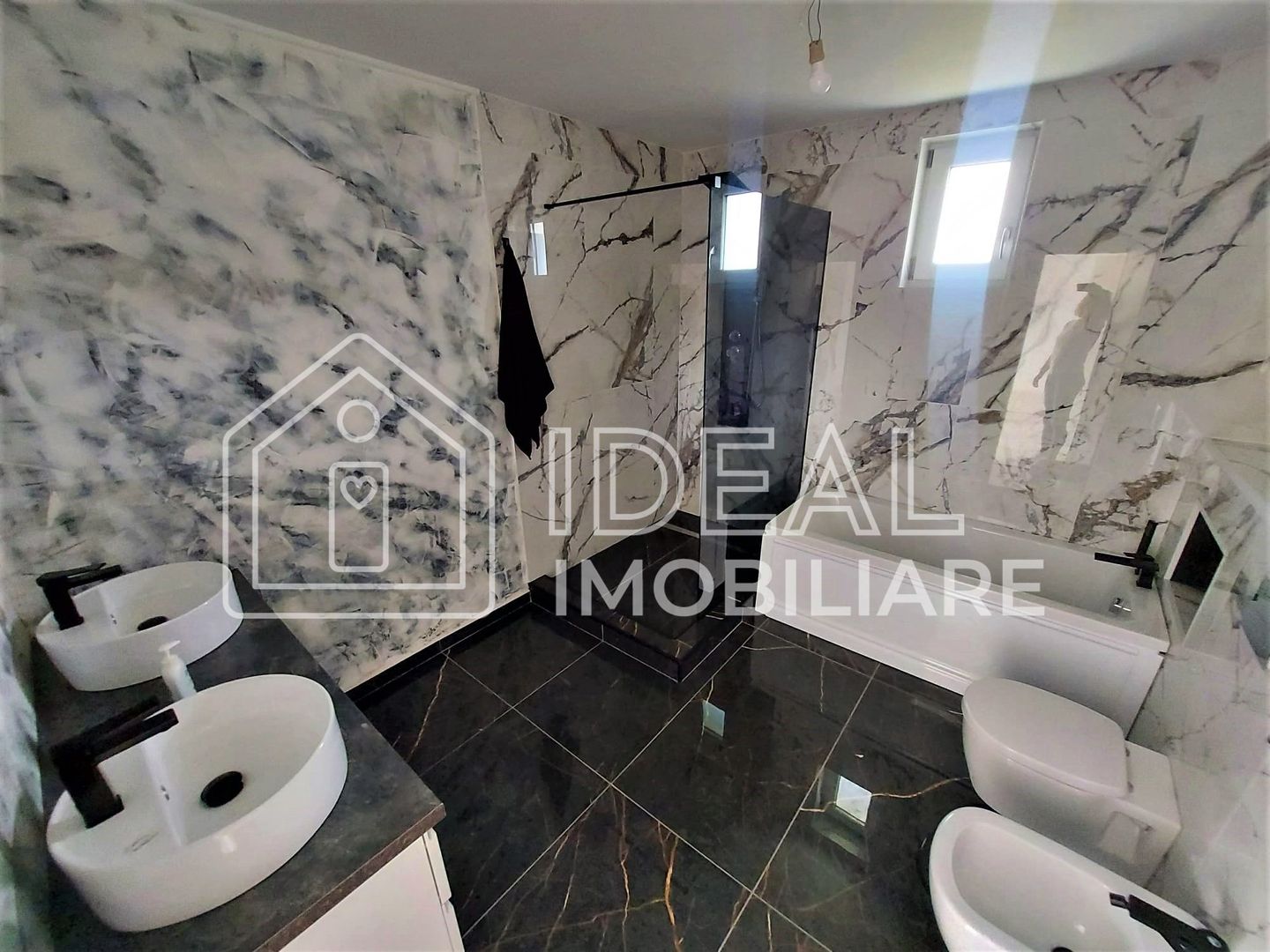 Casa Individuala LA CHEIE cu 250 mp utili, zona Strand - Poză 24