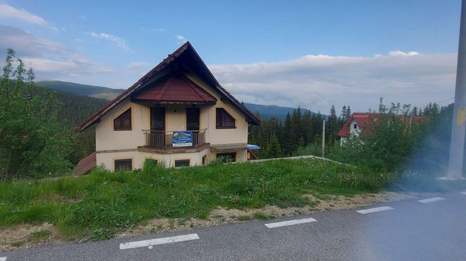 Pensiune de vânzare în stațiunea Rânca, jud. Gorj - Poză 2