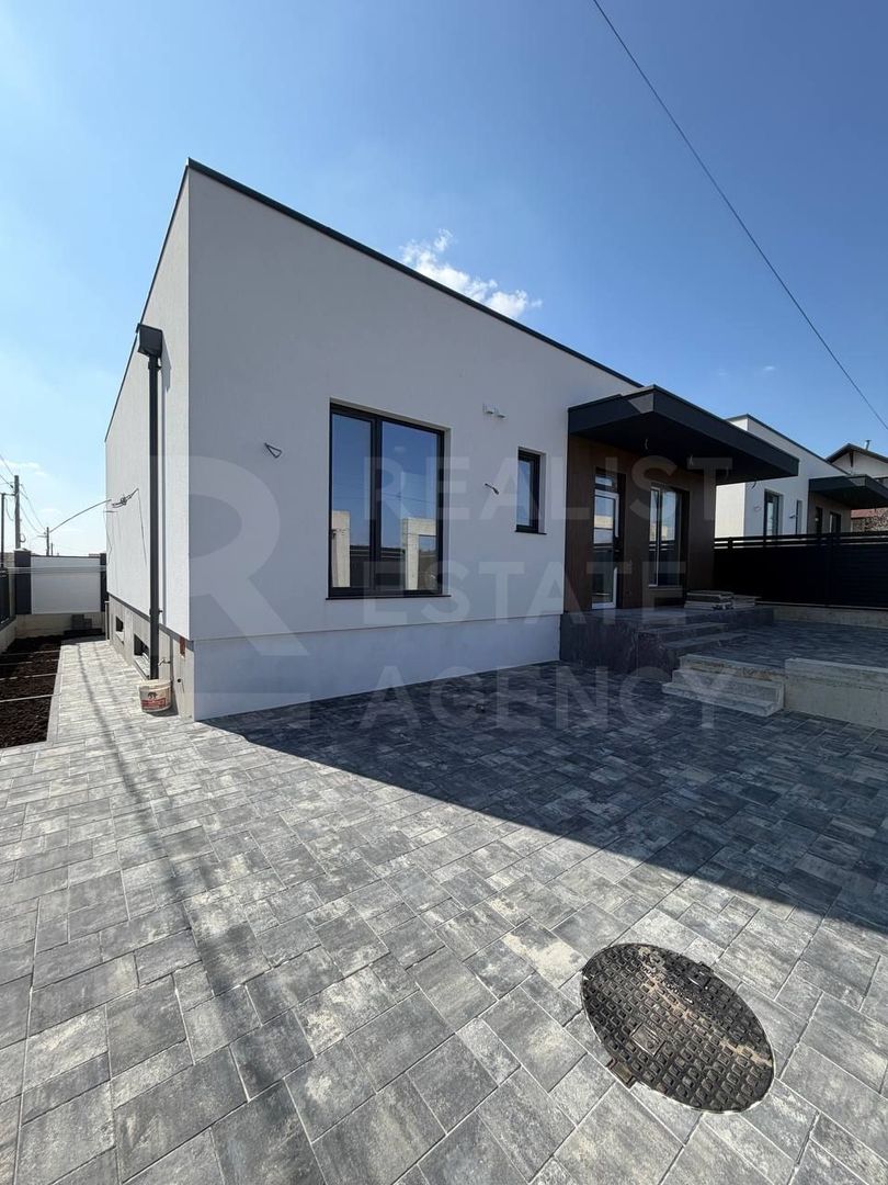 Vânzare, casă, 110 mp + 3 ari, strada Frasinilor, Ialoveni - Poză 1