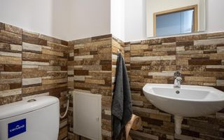Apartament renovat 3 camere 2 bai parter inalt - Poză 3