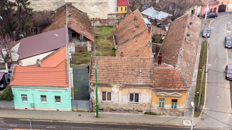 VANDUT! Casa din caramida - teren 612 mp - Centru Arad - COMISION 0% - Poză 3