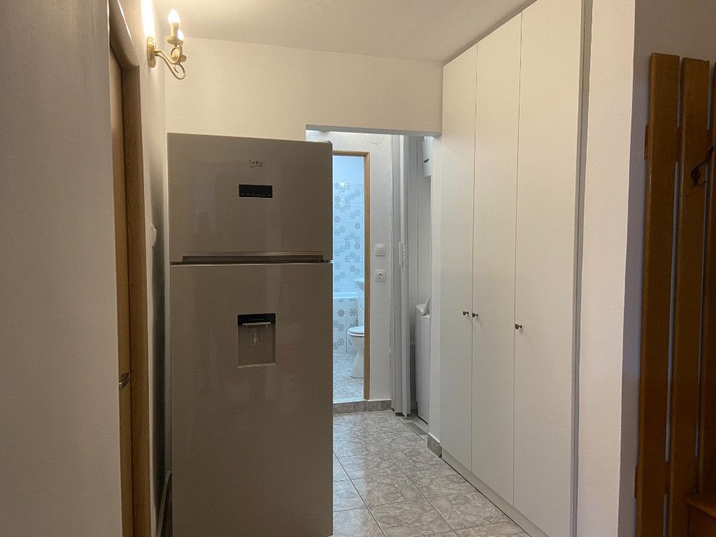 De inchiriat apartament 2 camere - Poză 5