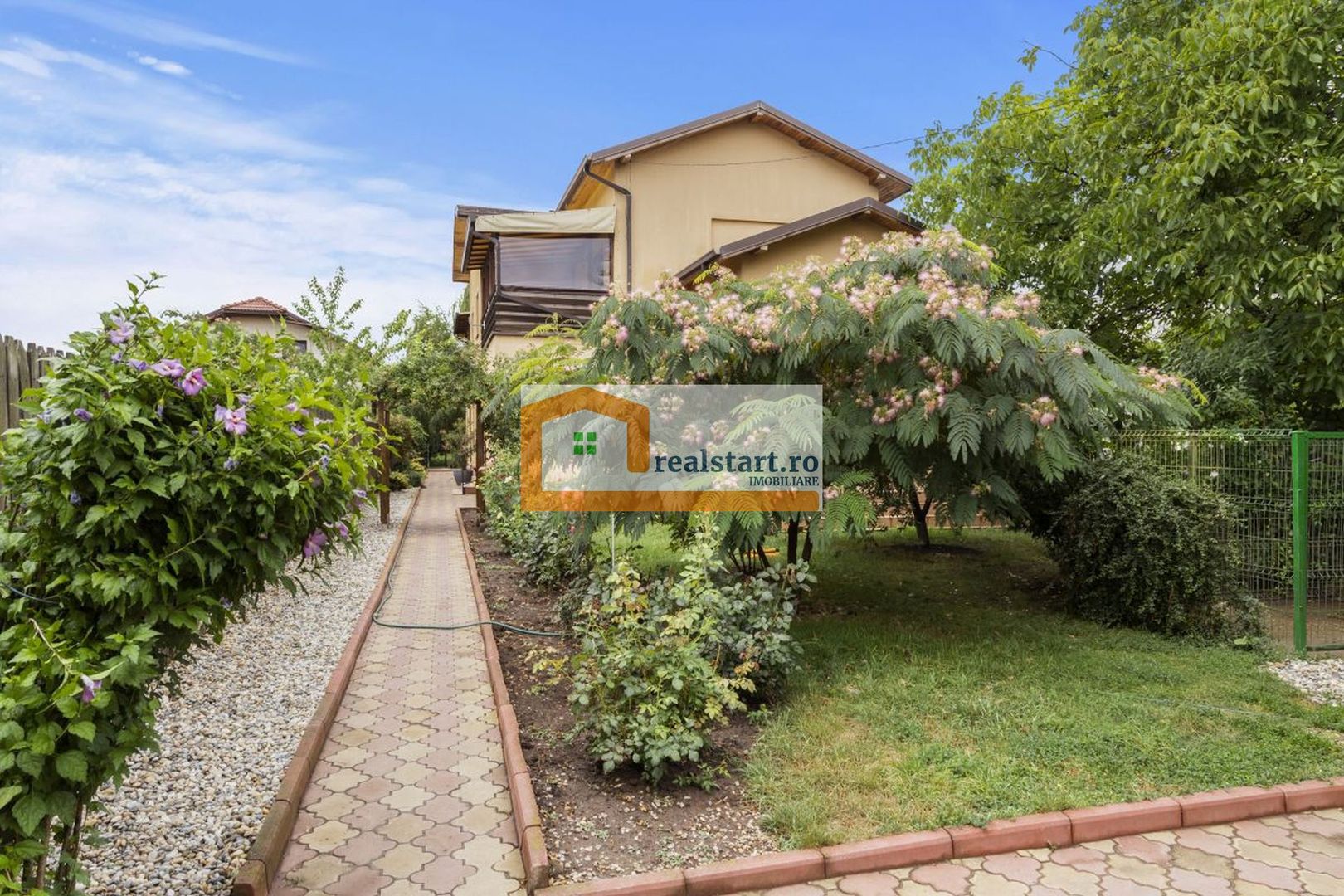 Vanzare Duplex, ideal investitie, piscina exterioara, trifazic - Poză 1