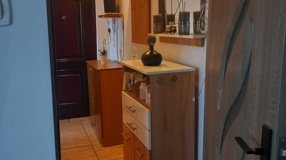 Spitalul Judetean | 3 Camere | 2 Balcoane | Centrala proprie | Clima - Poză 4