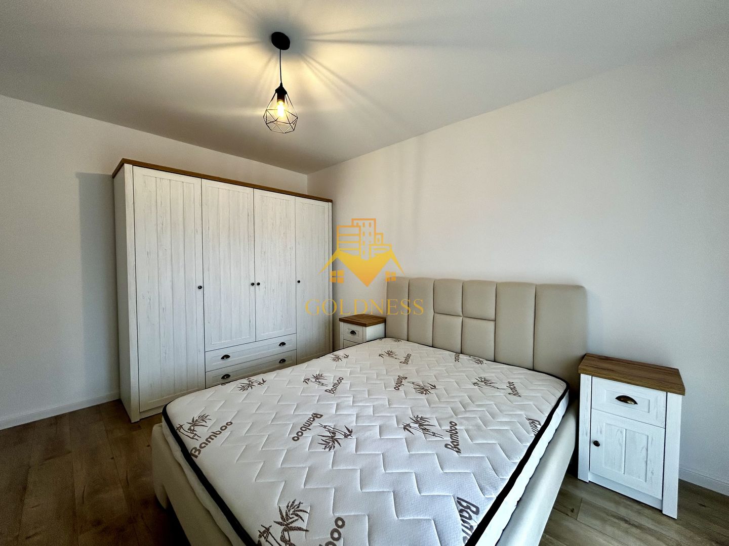 3 camere open space, Modern, Totul Nou, Zona Porii, Floresti - Poză 1