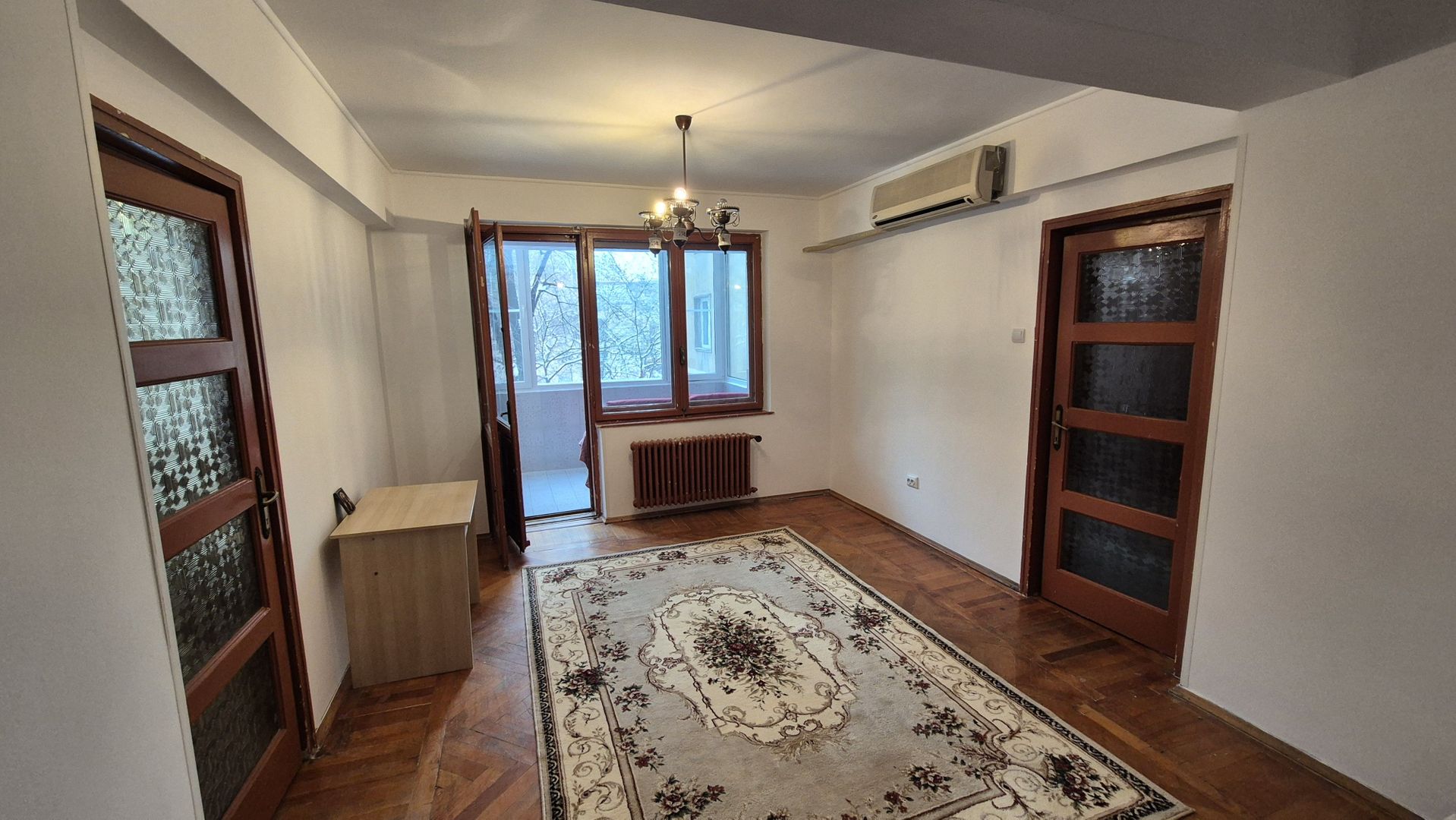 Apartament cu 2 camere - piata Romana - Poză 1