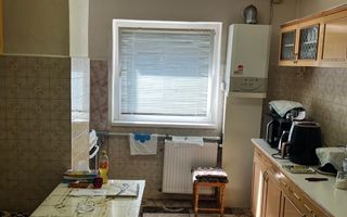 Apartament cu 4 camere, 80 mp utili la etajul 1 chiar in Calea Lipovei - Poză 8