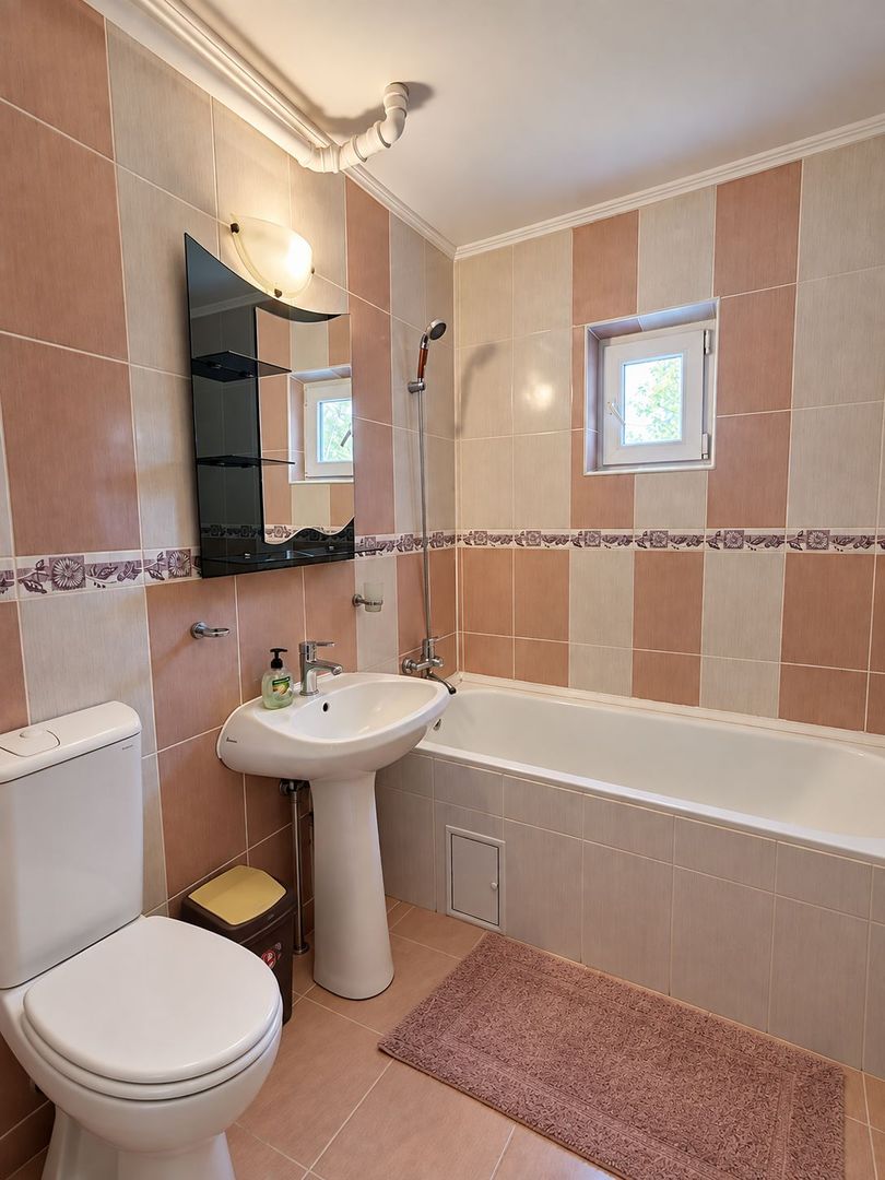 Apartament 3 camere decomandat etajul 1 65mp 500euro Nicolina 2 - Poză 13