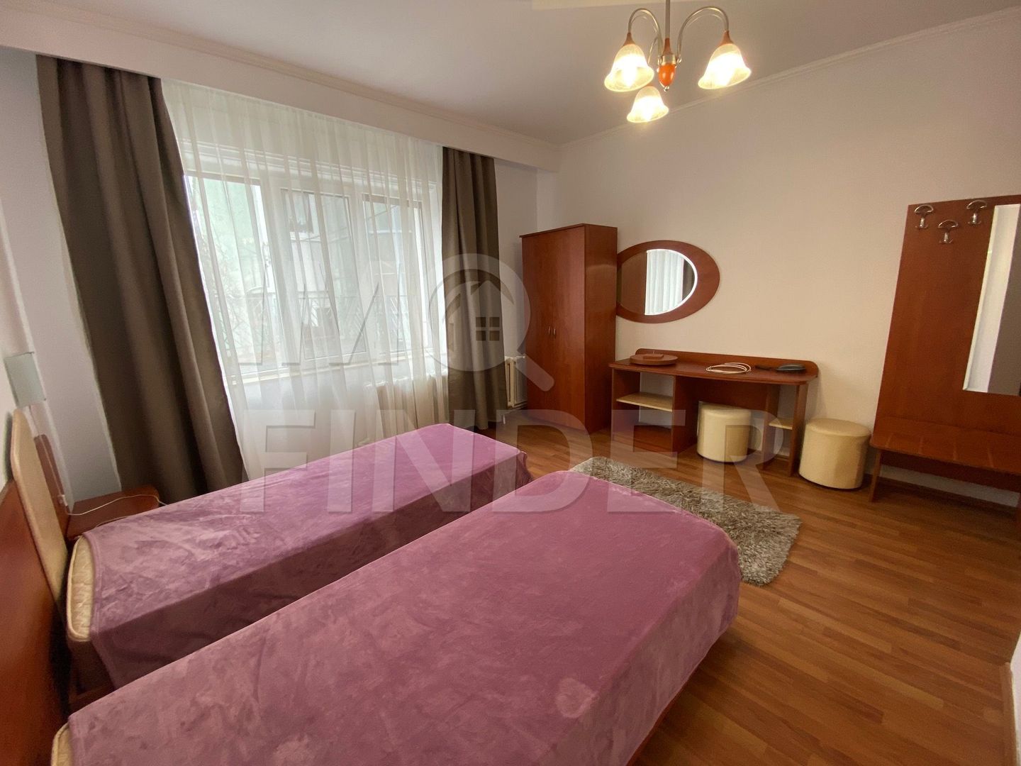 Inchiriere casa 4 camere, zona Centru/Andrei Muresanu - Poză 2