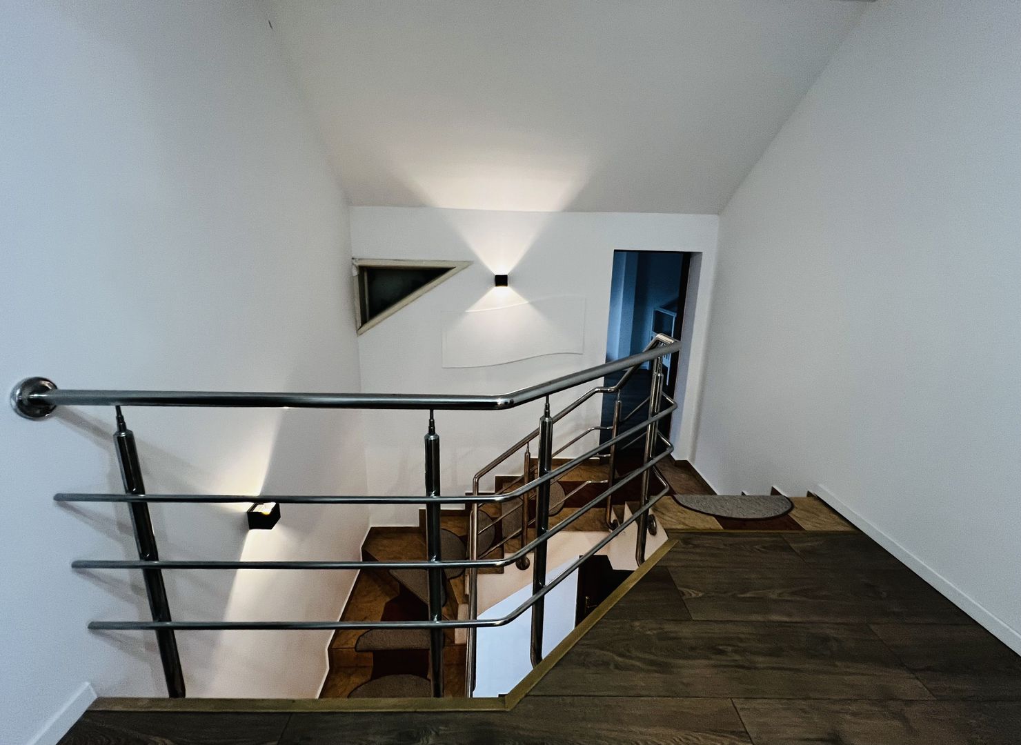 Vila 6 camere complet mobilata -320 mp Utili - Zona Bogdanestilor - Poză 8