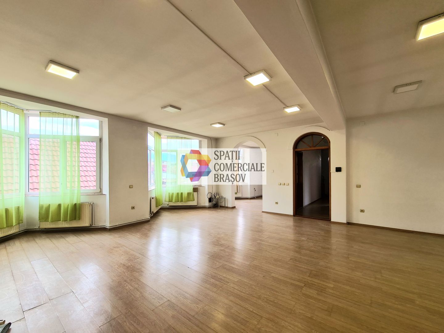 Spatiu birouri de închiriat Brasov - 130 mp # spatii-comerciale-brasov.ro - Poză 1
