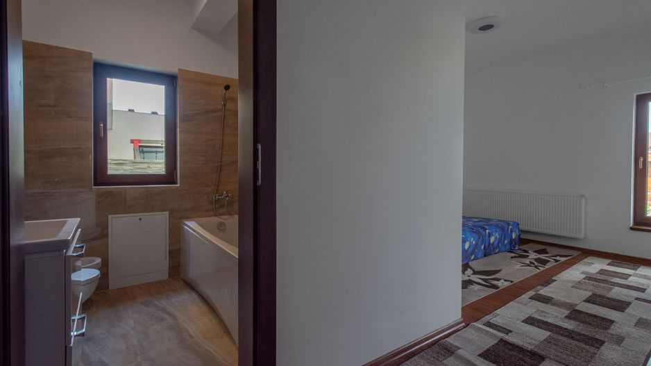 Casa/Vila cu 6 camere ideala rezidential/comerical Ciarda COMISION 0% - Poză 38