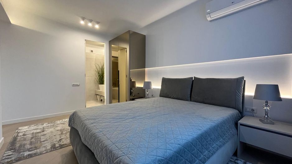 INCHIRIERE TREI CAMERE PARCARE INCLUSA PIPERA CORTINA NORTH - Poză 4