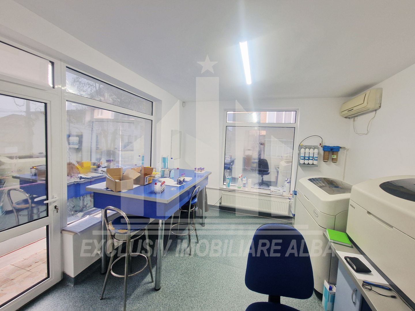 Laborator analize medicale | suprafata aprox 400 mp | Cetate - Poză 7