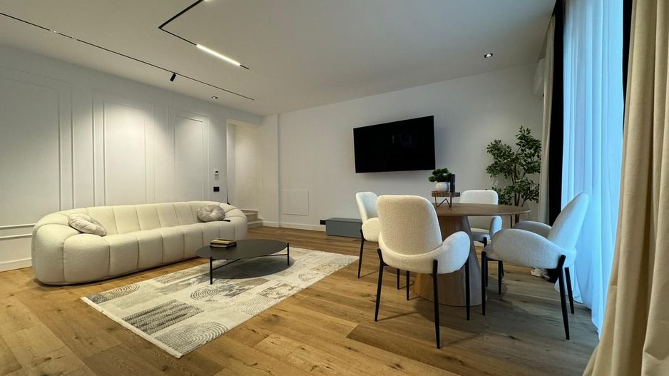 Vila | Casa Presei Libere | Damaroaia - Poză 4