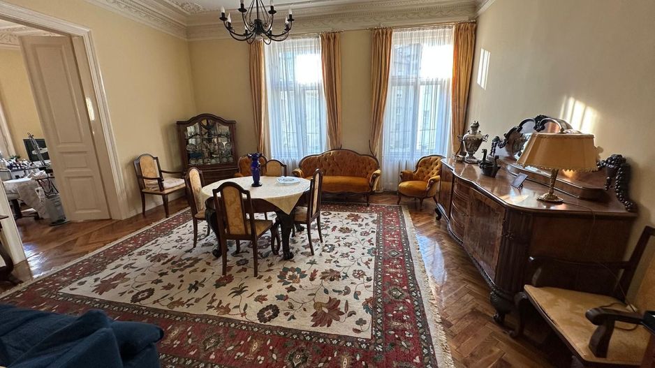 APARTAMENT DEOSEBIT IN ZONA CENTRALA - Poză 6