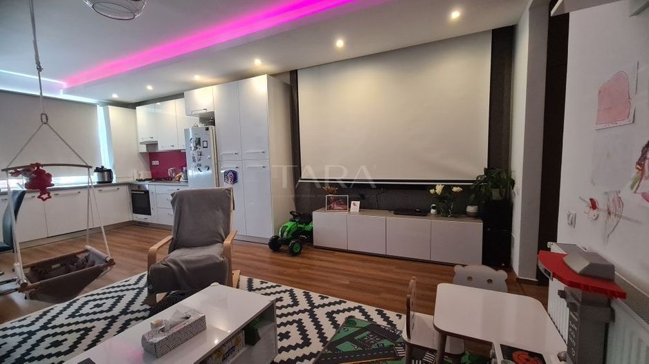 Apartament cu 3 Camere Semidecomandat în Florești - Poză 1