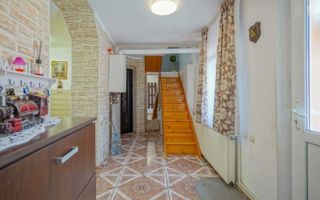 Casa de vanzare, 4 camere, zona Craiter, oras Brasov - Poză 8