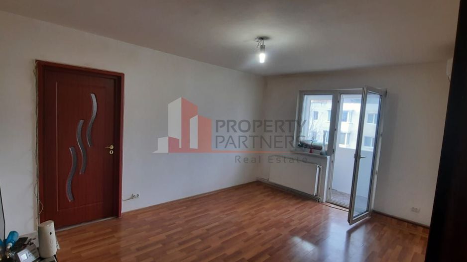 Apartament 3 camere Astra Brașov - Poză 4