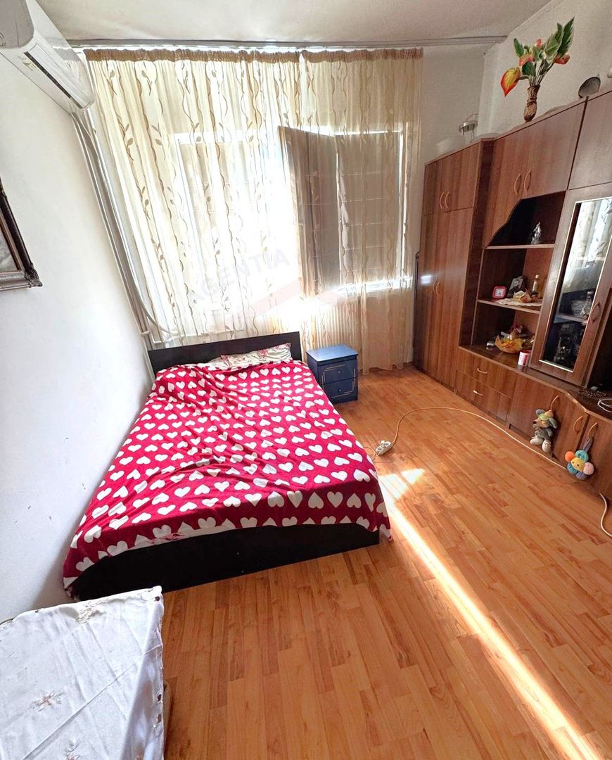25.000 € negociabil , Garsonieră luminoasă de vânzare | Micro 40 Galaț - Poză 1
