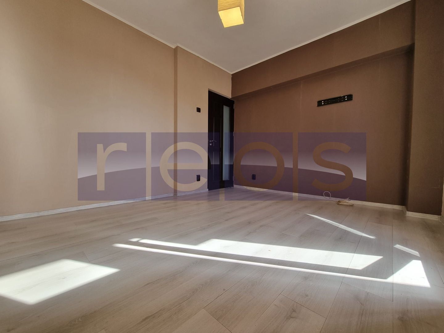 VANZARE 2 CAMERE | DECOMANDAT | ZONA UNIRII - Poză 2