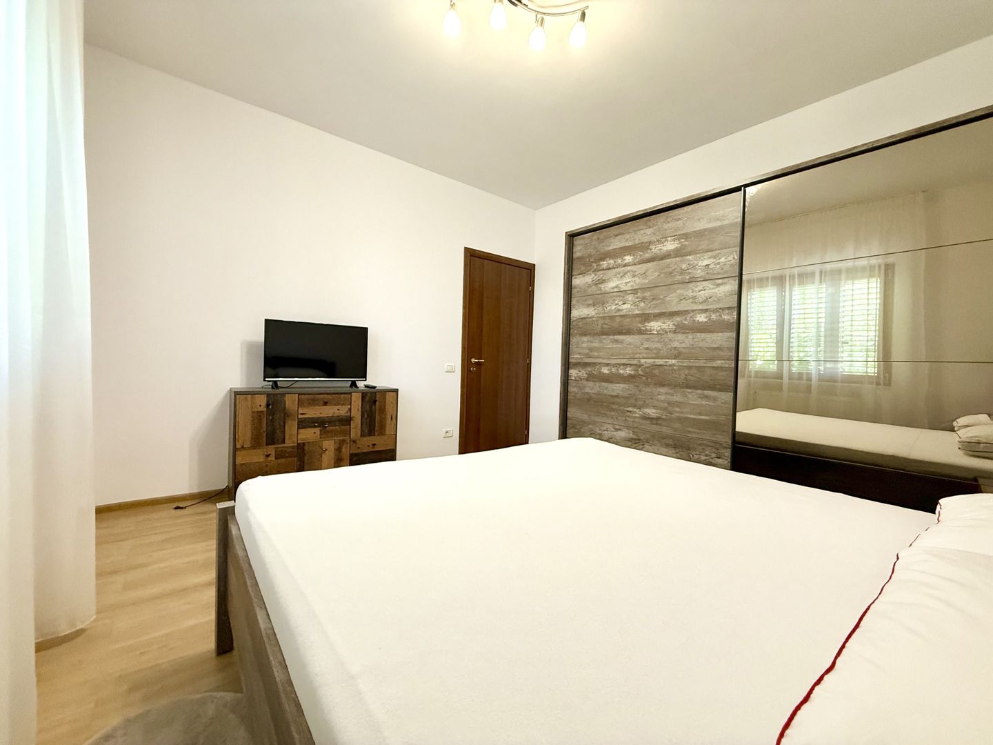 Casă tip triplex în zona centrală Dumbrăvița - Poză 20