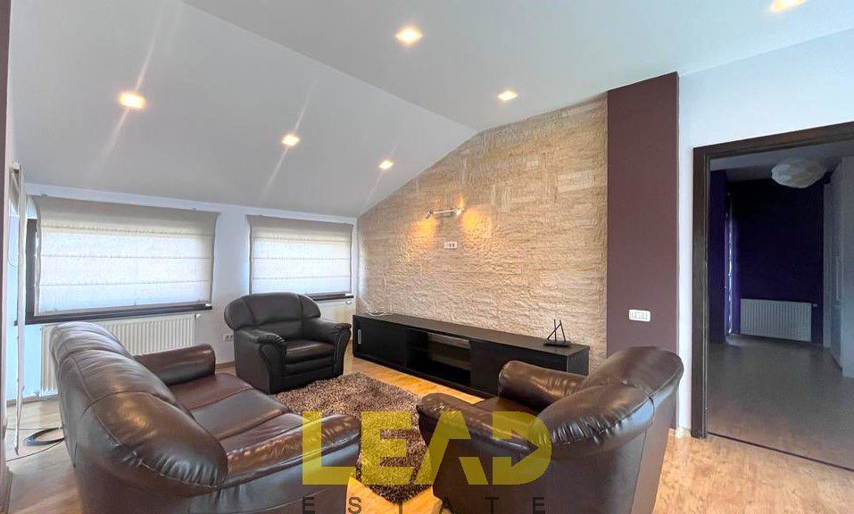 Apartament la casa, zona Tractorul - Coresi! De Inchiriat! - Poză 1